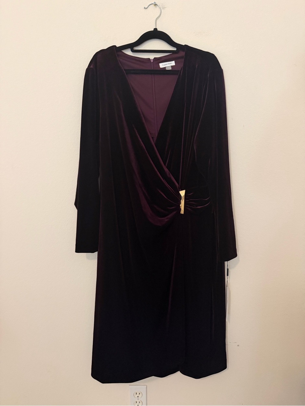 NWT Calvin Klein Dark Purple Velvet V-Neck Long Sleeve Dress Size 22W Aubergine